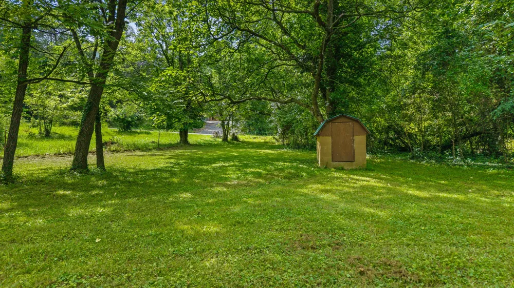 195 Crisp Lane Decatur, TN 37322