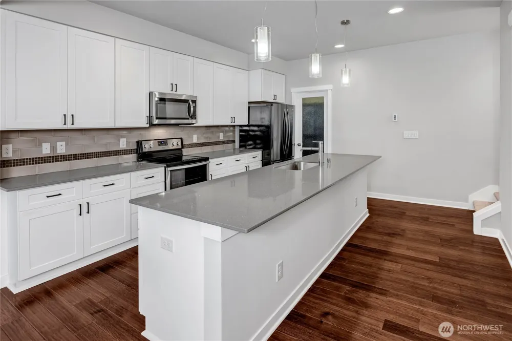 19225 Damson Road #D2 Lynnwood, WA 98036