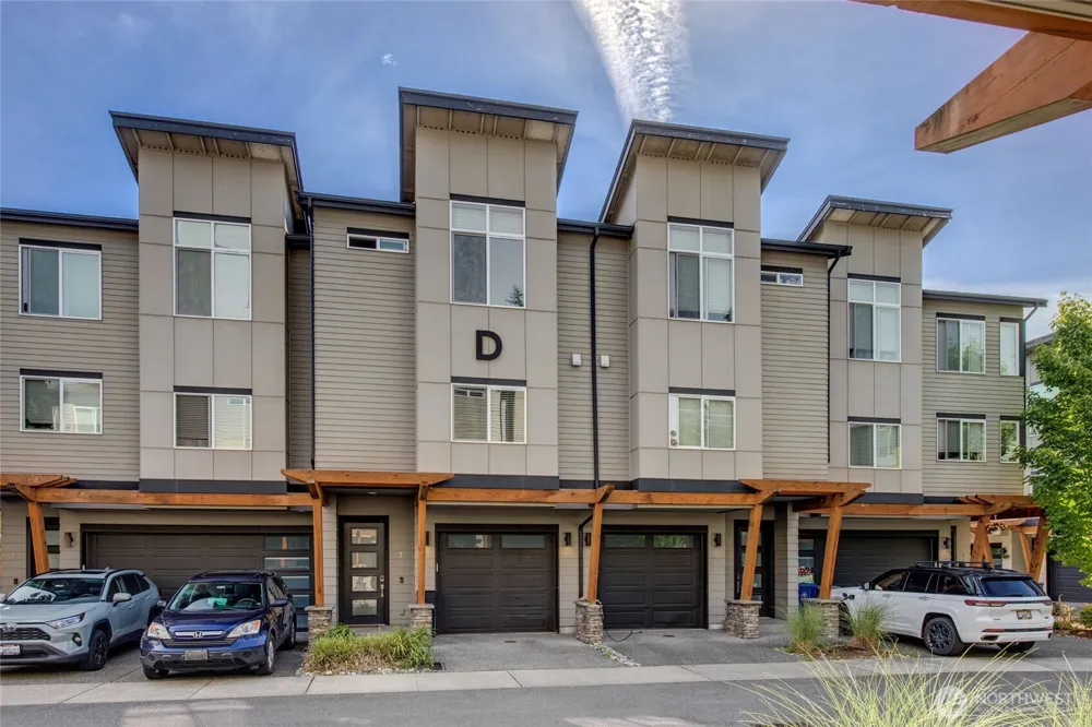 19225 Damson Road #D2 Lynnwood, WA 98036