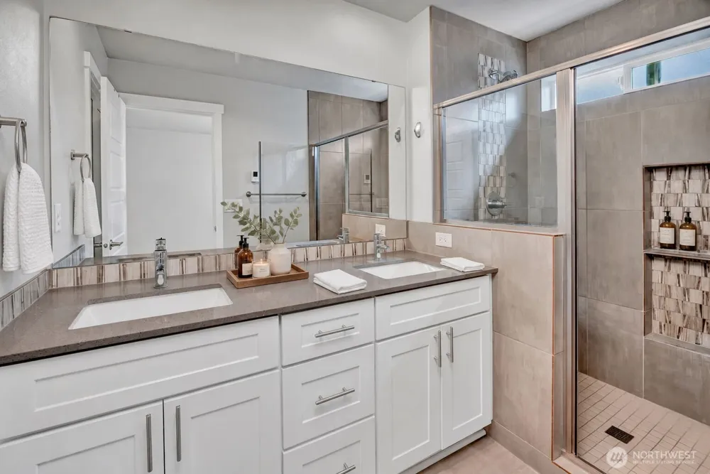19225 Damson Road #D2 Lynnwood, WA 98036