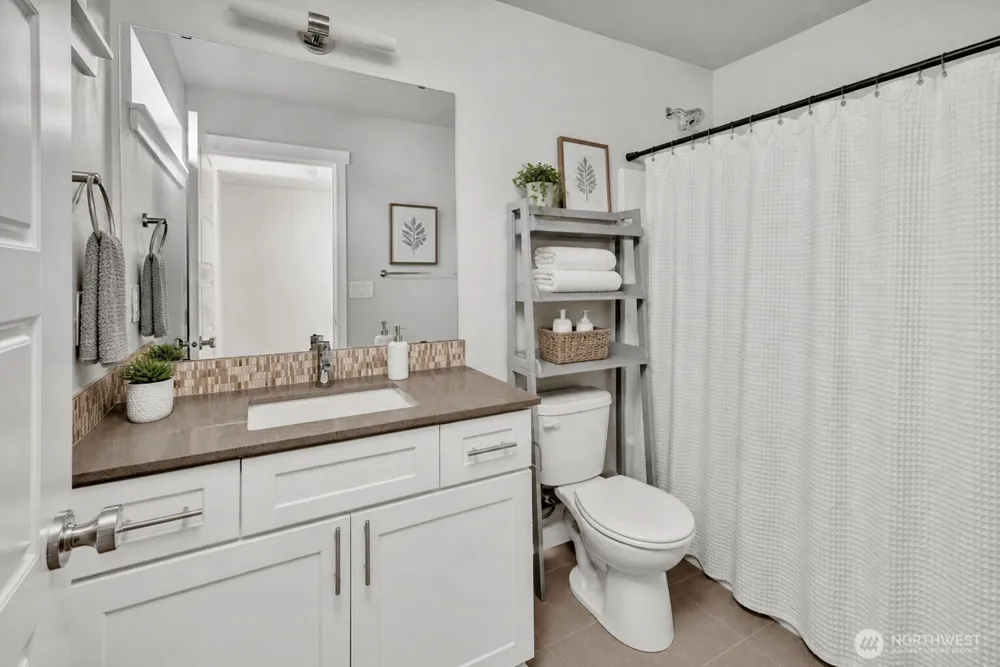 19225 Damson Road #D2 Lynnwood, WA 98036