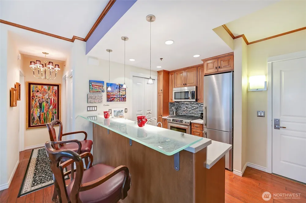 2801 1st Avenue #208 Seattle, WA 98121