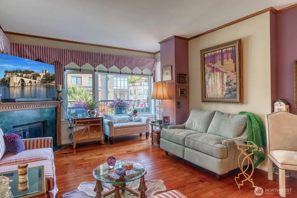 2801 1st Avenue #208 Seattle, WA 98121