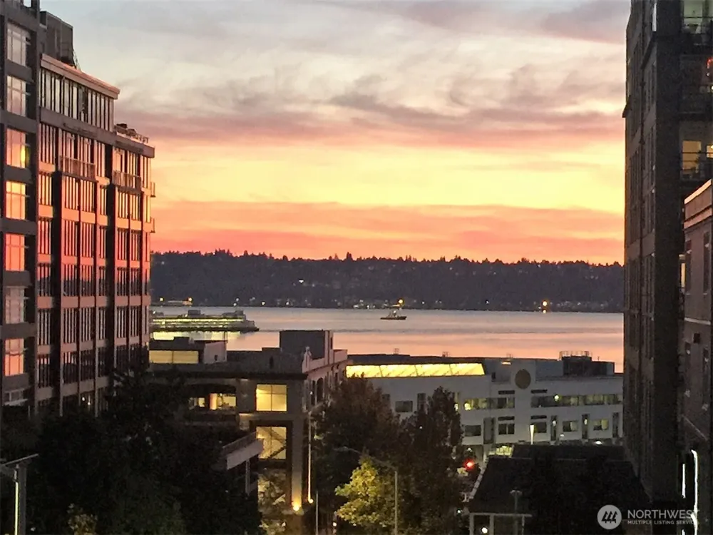 2801 1st Avenue #208 Seattle, WA 98121