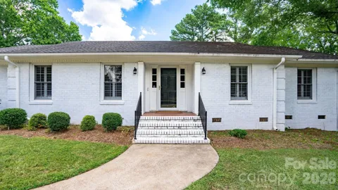 2222 Kings Drive