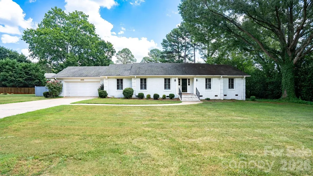 2222 Kings Drive Gastonia, NC 28056