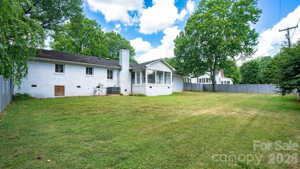 2222 Kings Drive Gastonia, NC 28056