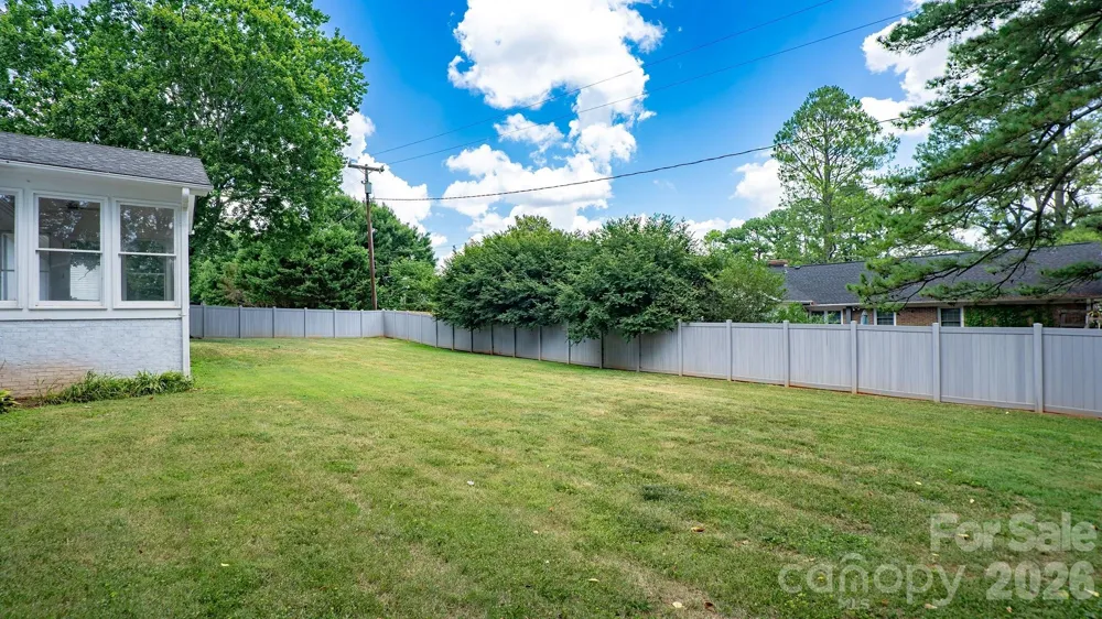 2222 Kings Drive Gastonia, NC 28056