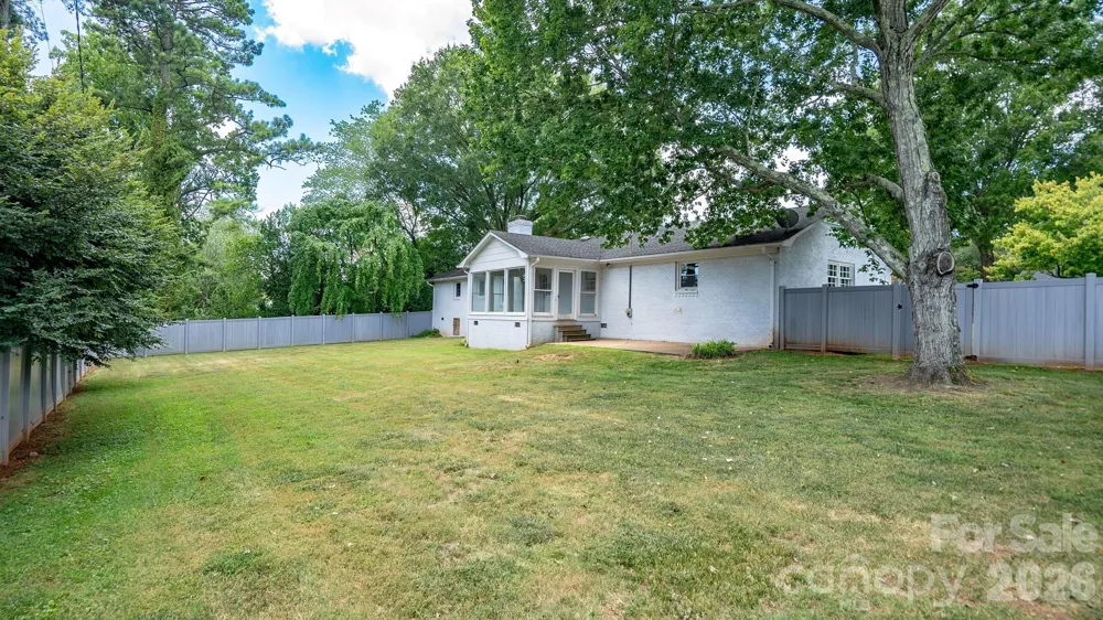 2222 Kings Drive Gastonia, NC 28056
