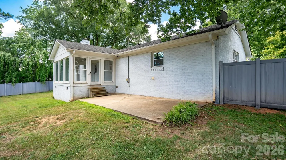 2222 Kings Drive Gastonia, NC 28056