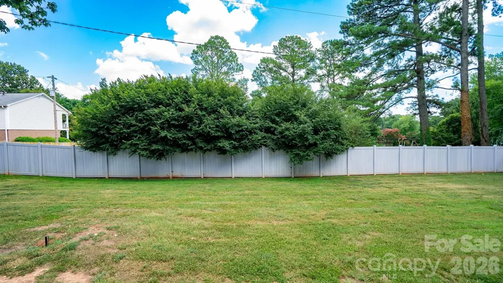2222 Kings Drive Gastonia, NC 28056