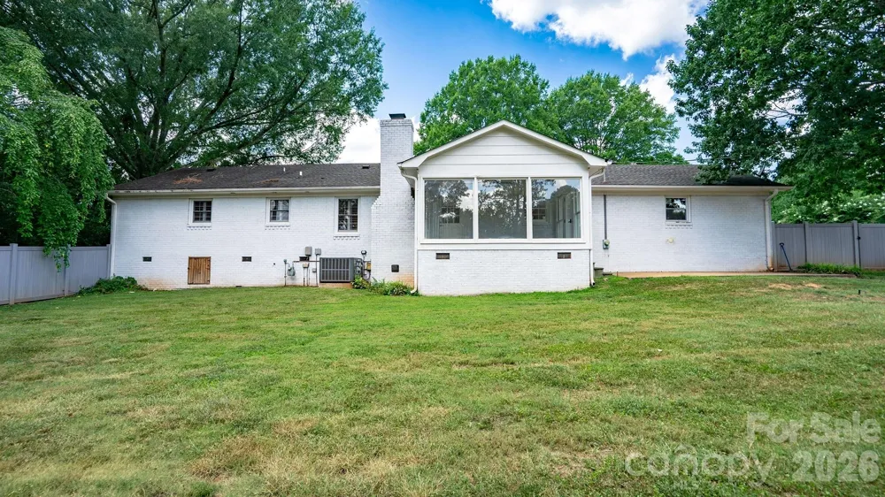 2222 Kings Drive Gastonia, NC 28056