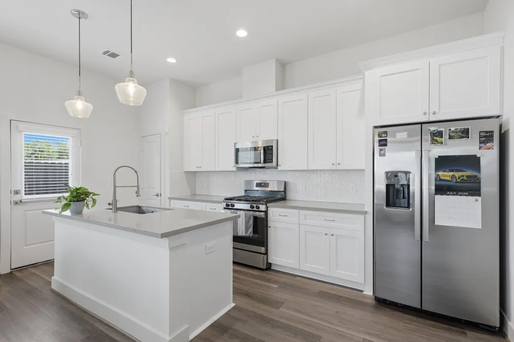 5264 Texas Street Houston, TX 77011