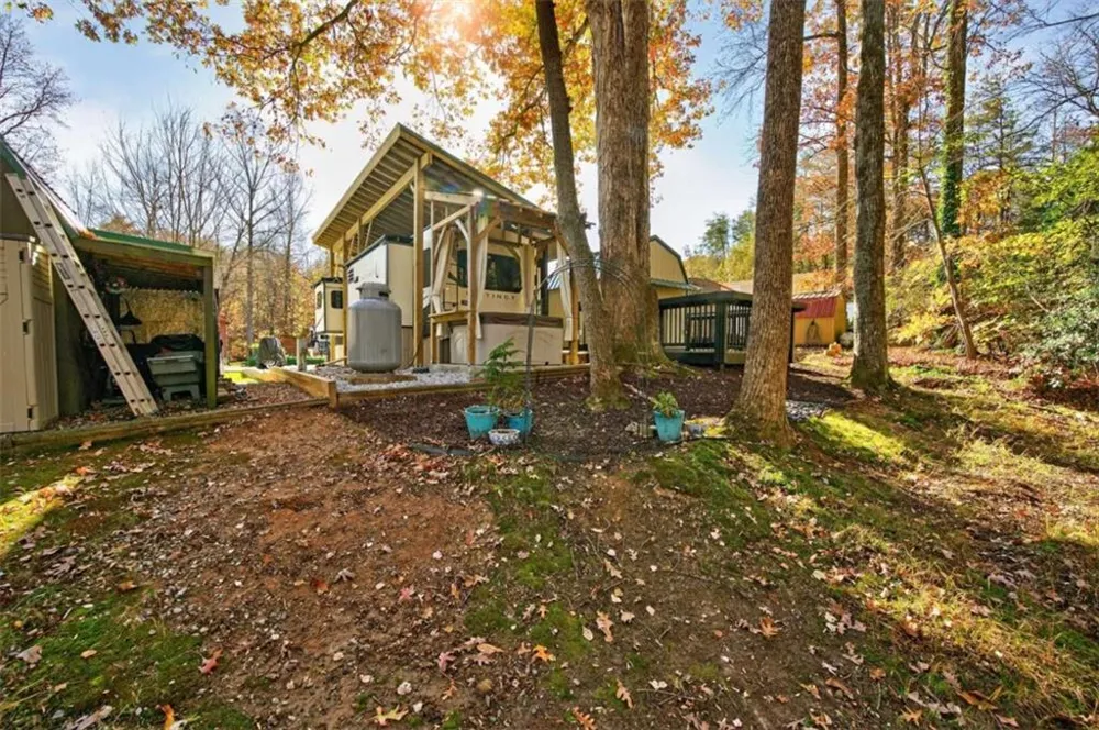 324 Leisure Acres Drive Cleveland, GA 30528