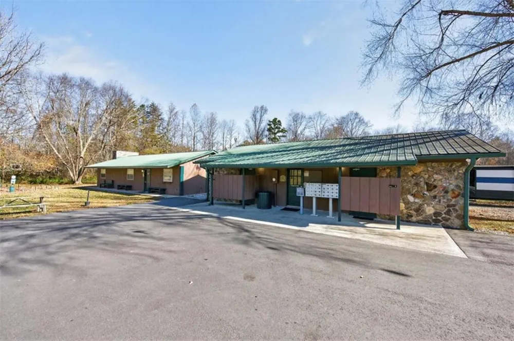 324 Leisure Acres Drive Cleveland, GA 30528