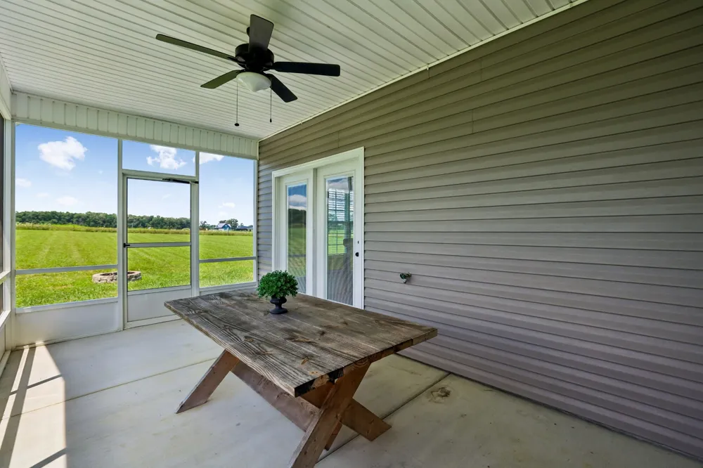 731 N Main St Morrison, TN 37357