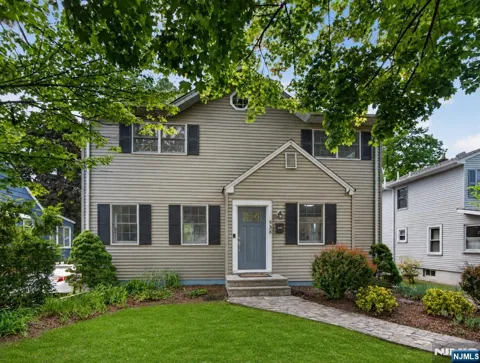 538 Coolidge Place