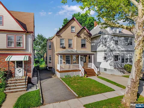 64 Pavonia Avenue