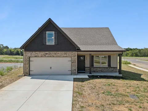 2902 Valley Farms Drive