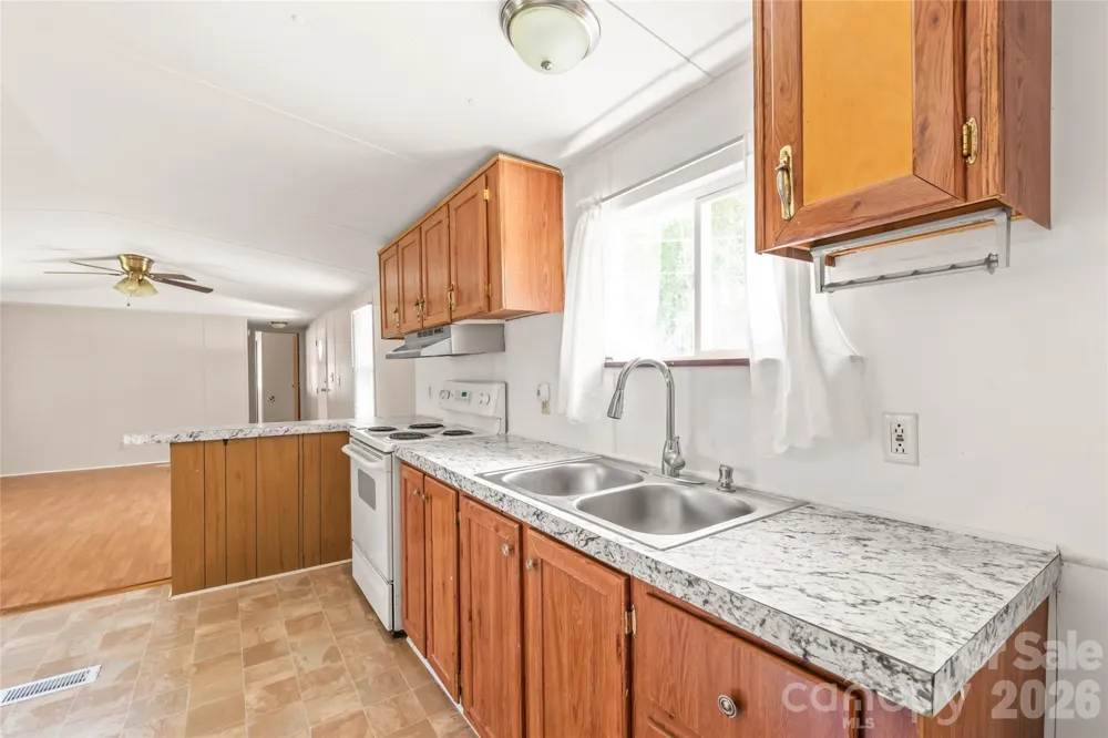 114 Jason Drive Blacksburg, SC 29702