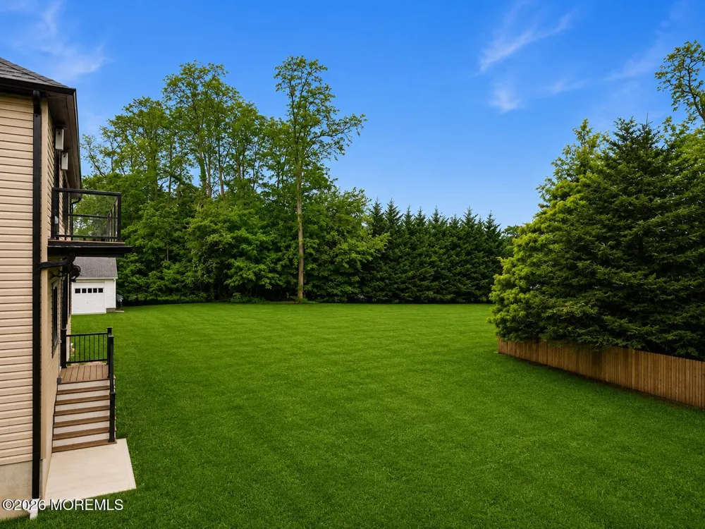 11 Hobart Street Marlboro, NJ 07746