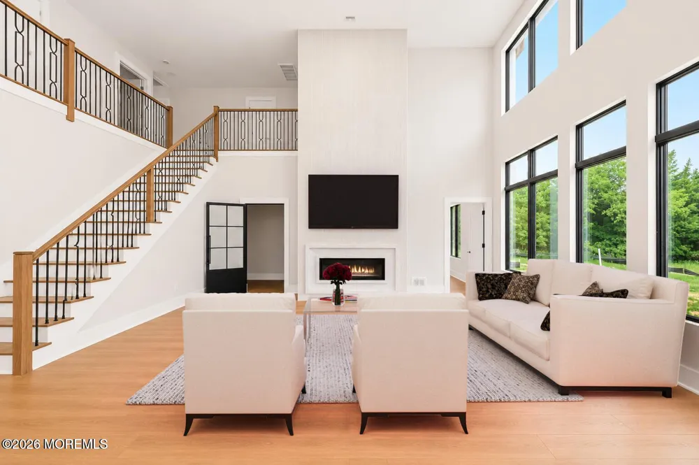 11 Hobart Street Marlboro, NJ 07746