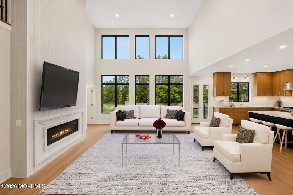 11 Hobart Street Marlboro, NJ 07746