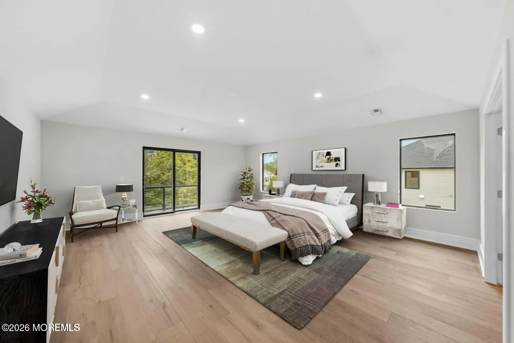 11 Hobart Street Marlboro, NJ 07746