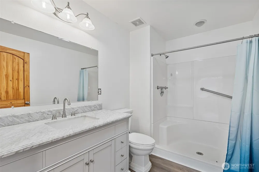 725 W Main Avenue Morton, WA 98356