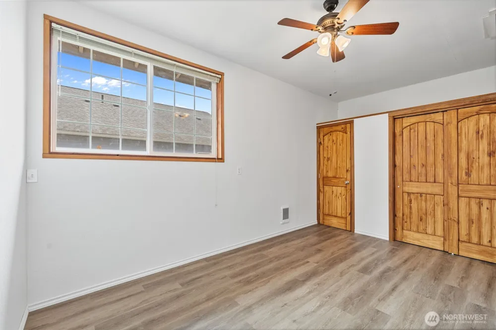 725 W Main Avenue Morton, WA 98356