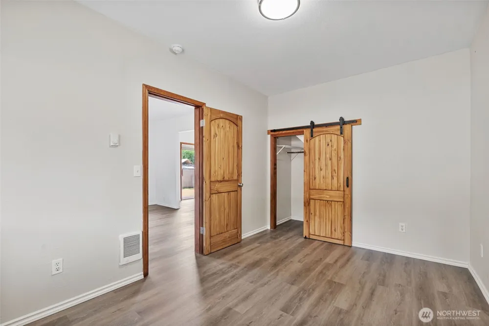 725 W Main Avenue Morton, WA 98356