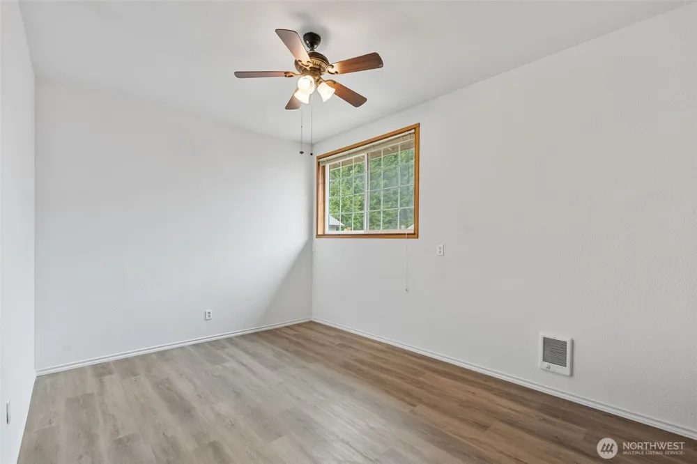 725 W Main Avenue Morton, WA 98356