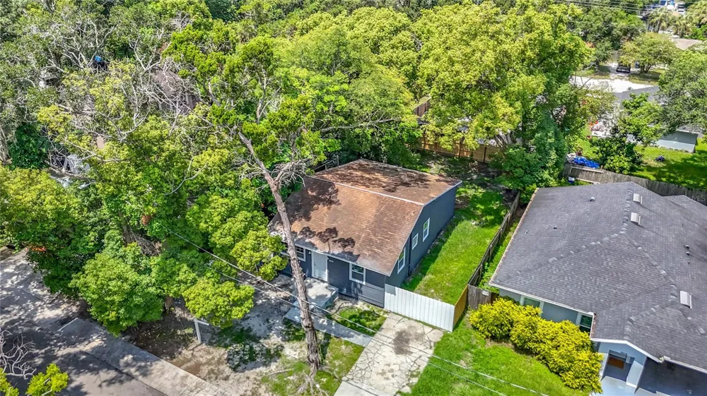 8010 13TH STREET Tampa, FL 33604
