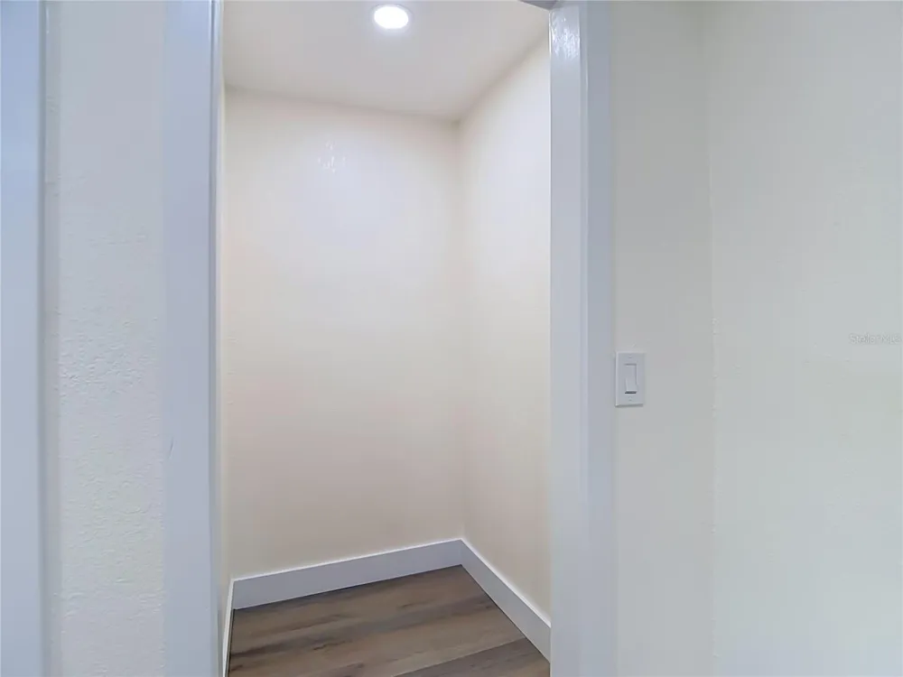 8010 13TH STREET Tampa, FL 33604