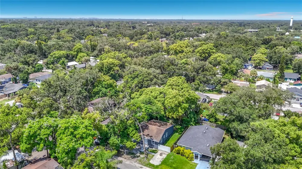 8010 13TH STREET Tampa, FL 33604