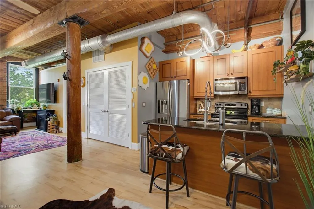 836 Oak Street #306 Winston-Salem, NC 27101