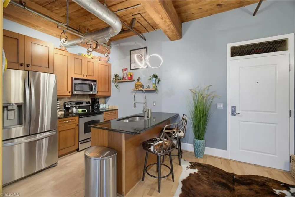 836 Oak Street #306 Winston-Salem, NC 27101