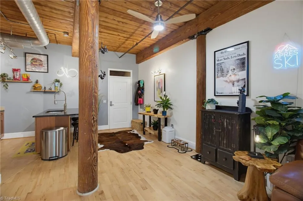 836 Oak Street #306 Winston-Salem, NC 27101