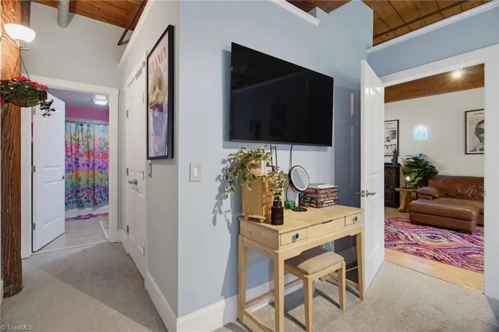 836 Oak Street #306 Winston-Salem, NC 27101
