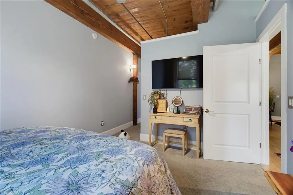 836 Oak Street #306 Winston-Salem, NC 27101