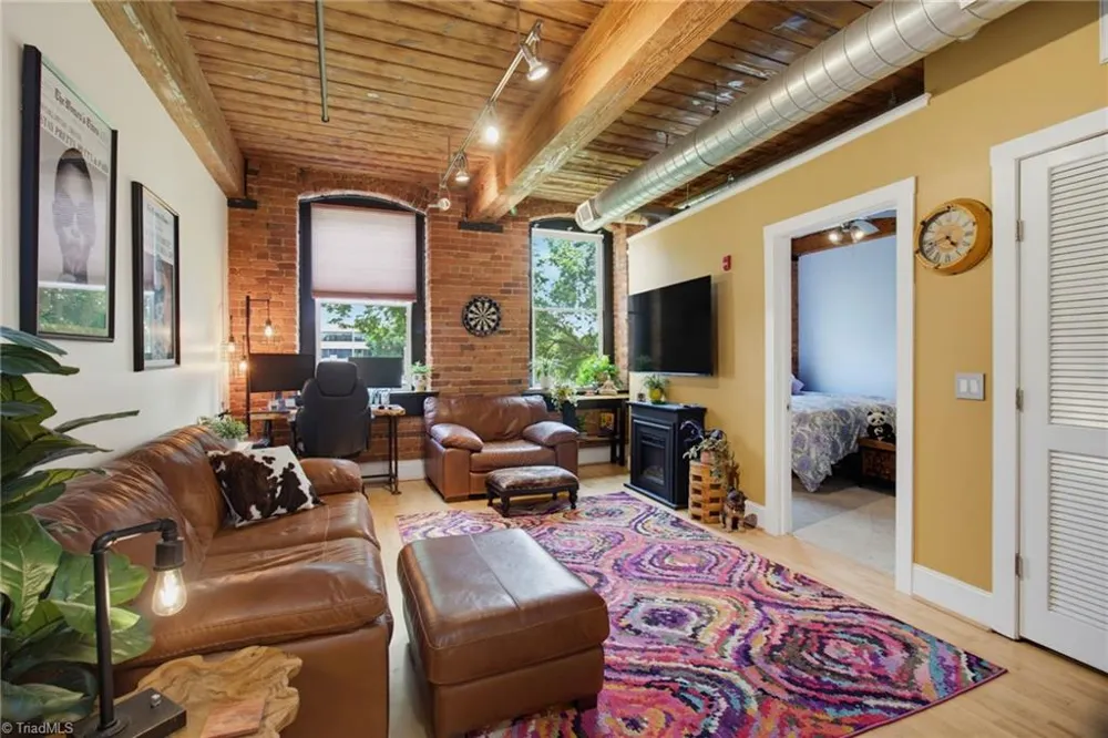 836 Oak Street #306 Winston-Salem, NC 27101