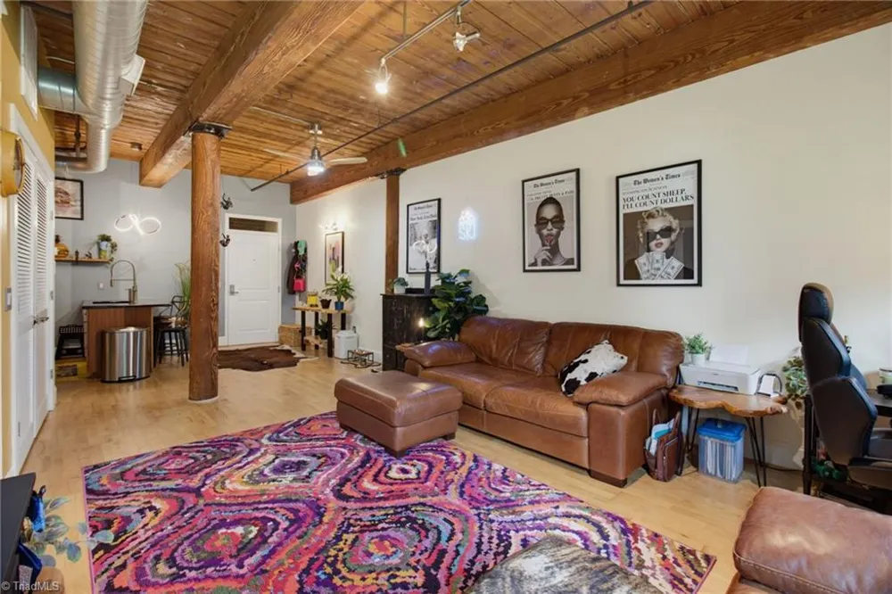 836 Oak Street #306 Winston-Salem, NC 27101