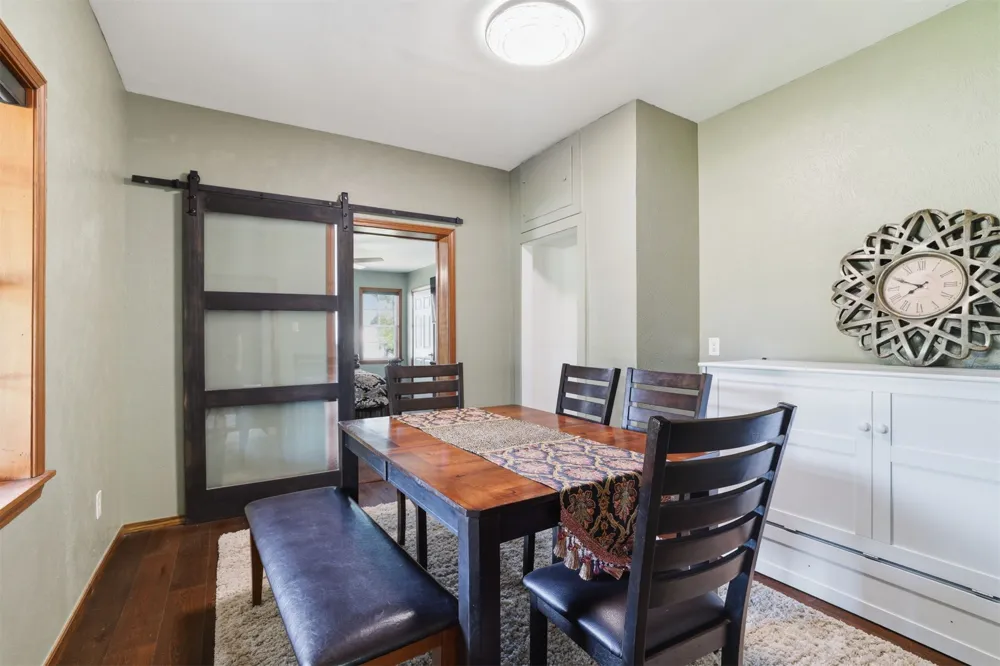 210 Main Caddo, OK 74729