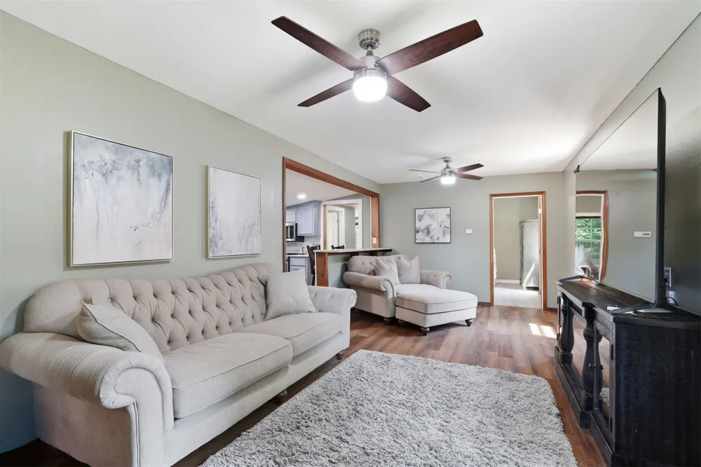 210 Main Caddo, OK 74729