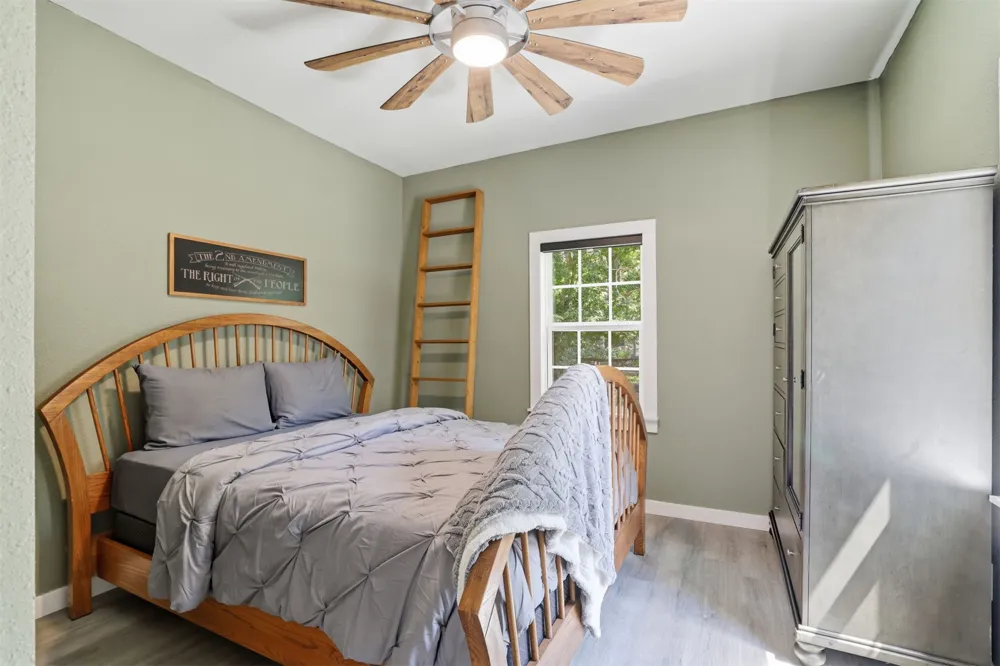 210 Main Caddo, OK 74729