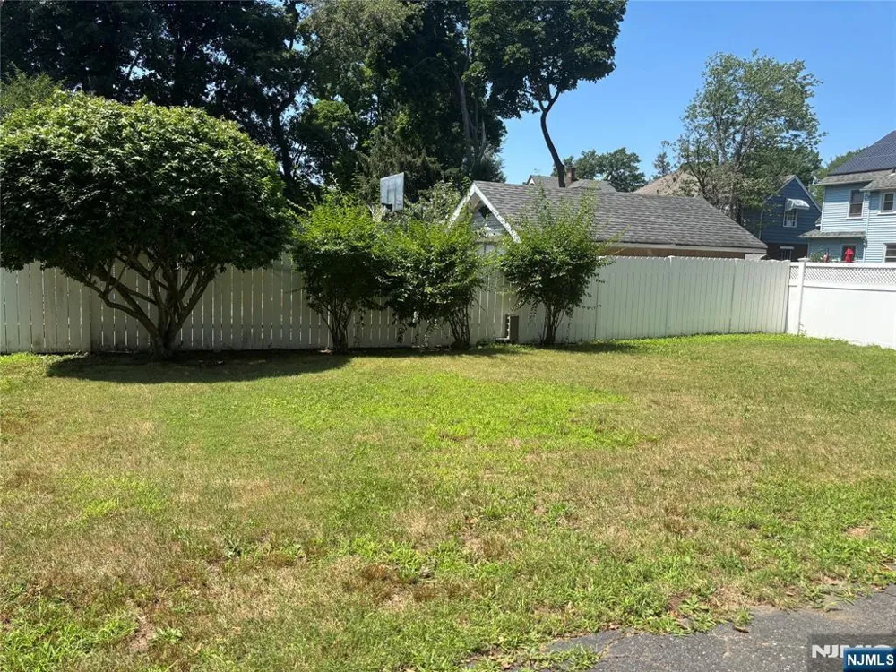 137 Morse Place Englewood, NJ 07631