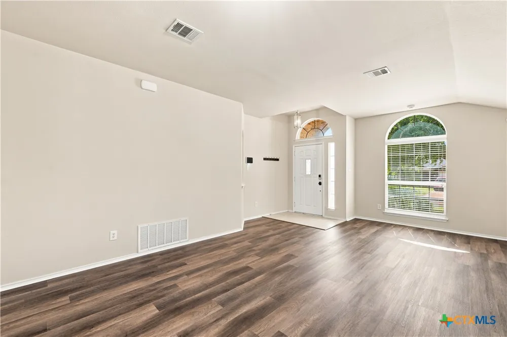 6541 Serena Lane Woodway, TX 76712
