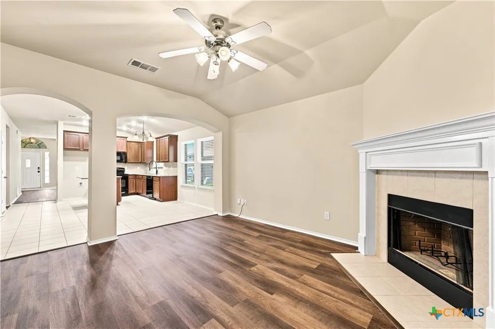 6541 Serena Lane Woodway, TX 76712