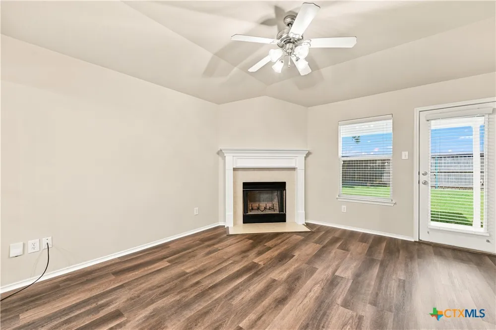 6541 Serena Lane Woodway, TX 76712