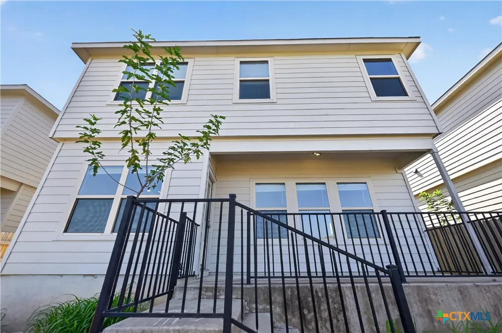 456 Major Lee Lane Jarrell, TX 76537